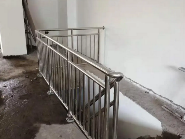 不銹鋼樓梯扶手生產加工